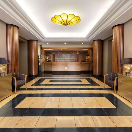 Ramada By Wyndham 4* 那不勒斯