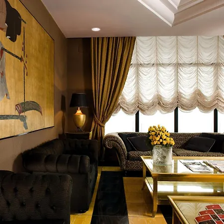 Ramada By Wyndham 4* Napoli