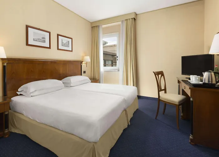 Ramada By Wyndham 4* Napoli