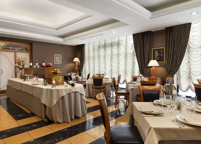 Ramada By Wyndham Napoli