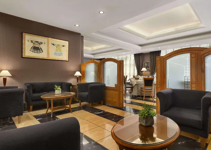 Ramada By Wyndham Hotel Napoli