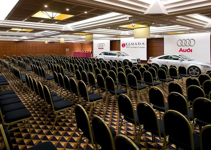 Ramada By Wyndham 4* Napoli