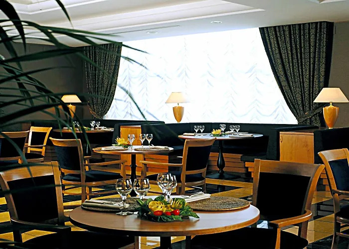 Ramada By Wyndham 酒店 4*