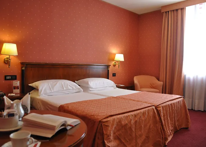 Ramada By Wyndham 4* 那不勒斯