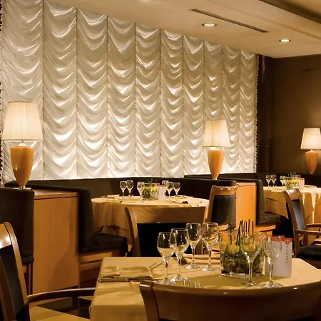 Hotel Ramada By Wyndham Nápoles