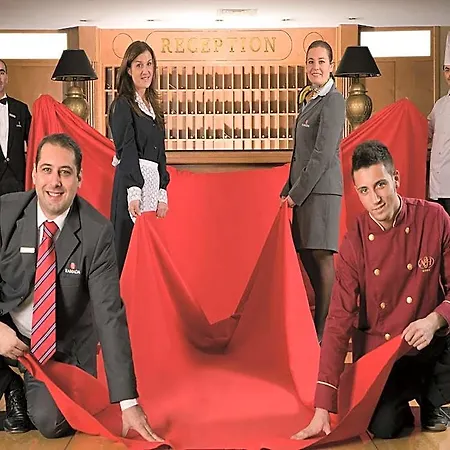 Ramada By Wyndham Hotel Neapel