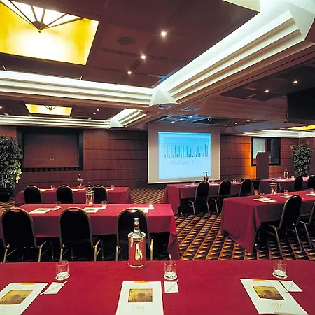 Ramada By Wyndham 4* Napoli
