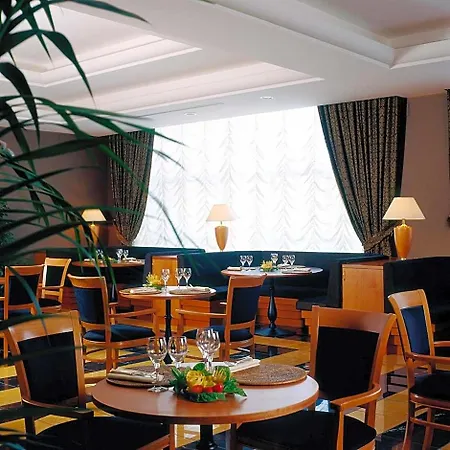 Ramada By Wyndham 4*