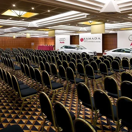 Ramada By Wyndham Napels