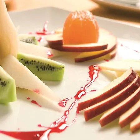 Ramada By Wyndham Hotel Naples
