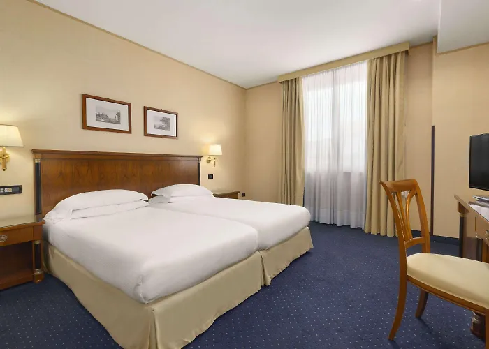 Ramada By Wyndham 4* Nápoles