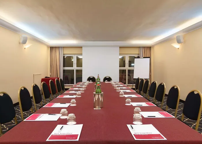 Ramada By Wyndham 4* Nápoles