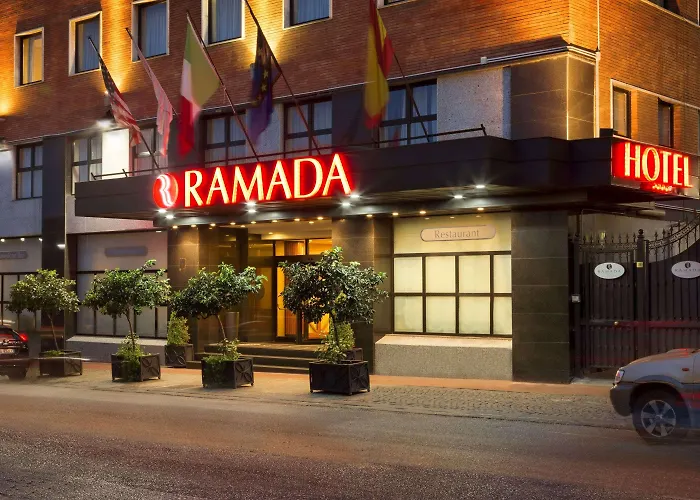 Ramada By Wyndham Nápoles