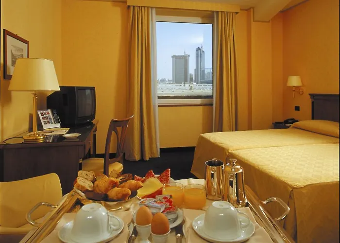 Hotel Ramada By Wyndham Nápoles