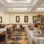 Ramada By Wyndham Napoli