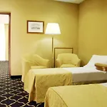 Ramada By Wyndham Otel