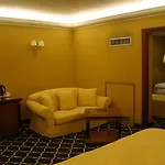 Otel Ramada By Wyndham Napoli