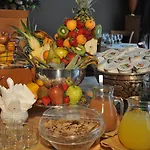 Otel Ramada By Wyndham 4*