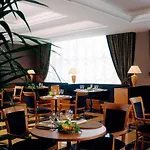 Ramada By Wyndham